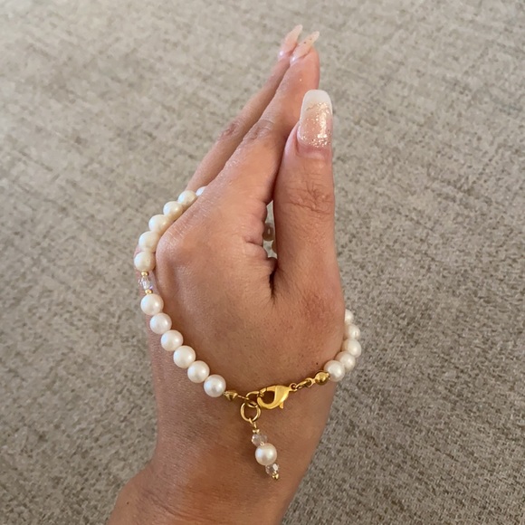 🪞 NEW authentic cultured pearl swarovski crystal bracelet and earrings set - Picture 3 of 5